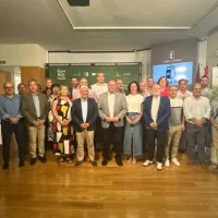 Jóvenes con Raíz